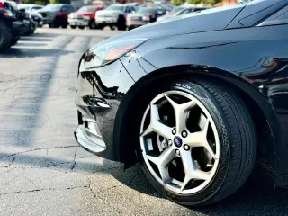 2017 FORD FOCUS