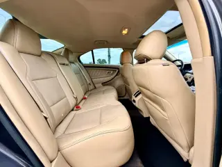 2018 Ford Taurus