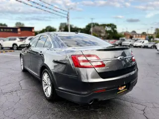 2018 Ford Taurus