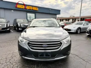 2018 Ford Taurus