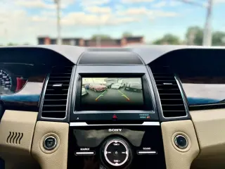 2018 Ford Taurus