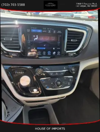 2017 CHRYSLER PACIFICA