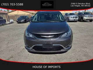 2017 CHRYSLER PACIFICA