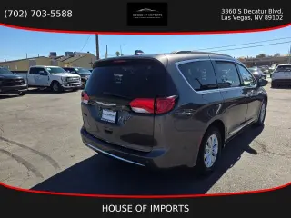 2017 CHRYSLER PACIFICA
