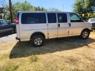 2006 CHEVROLET EXPRESS 1500 PASSENGER