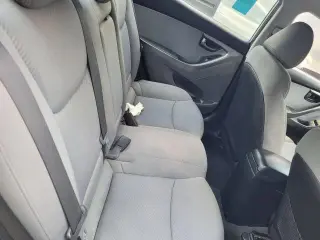 2012 HYUNDAI ELANTRA