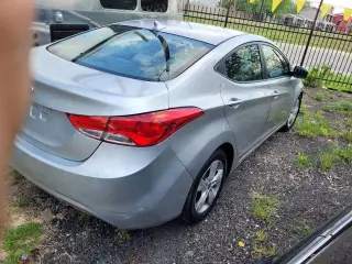 2012 HYUNDAI ELANTRA