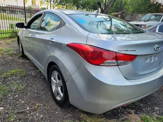 2012 HYUNDAI ELANTRA