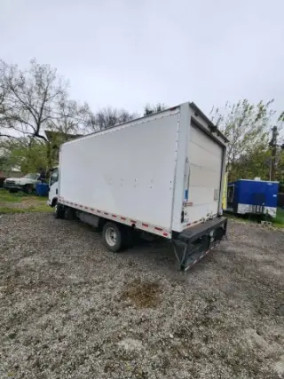 2016 ISUZU MED DUTY NPR