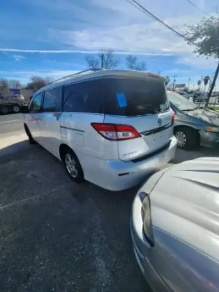 2011 NISSAN QUEST