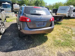 2010 NISSAN ROGUE