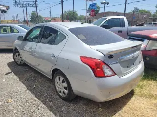 2013 NISSAN VERSA