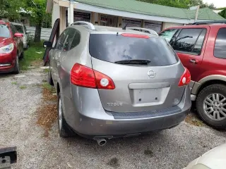 2010 NISSAN ROGUE