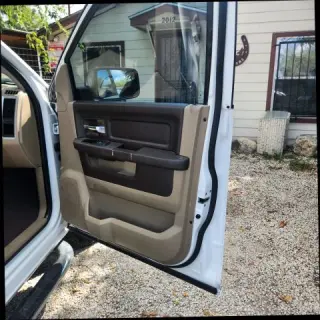2011 RAM 1500 QUAD CAB