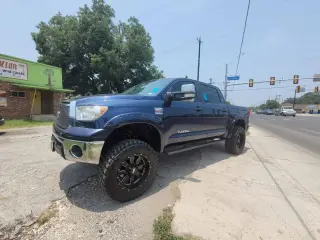 2012 TOYOTA TUNDRA CREWMAX