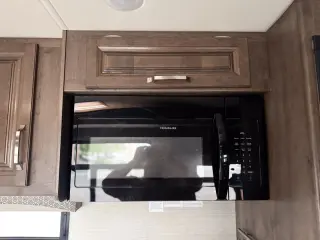 2019 FORD E450 SUPER DUTY CUTAWAY