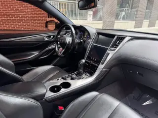 2017 INFINITI Q60
