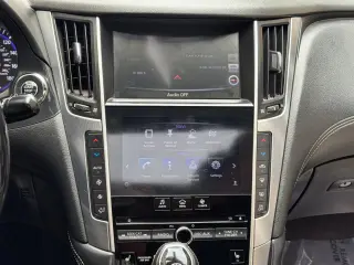 2017 INFINITI Q60