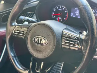 2021 KIA STINGER