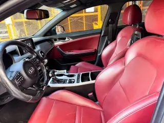 2021 KIA STINGER
