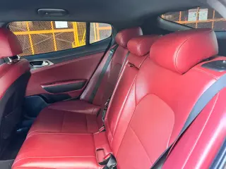 2021 KIA STINGER