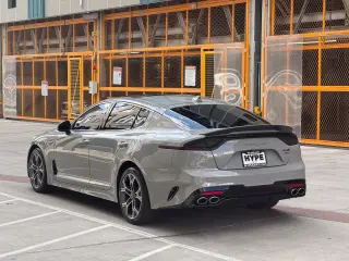 2021 KIA STINGER