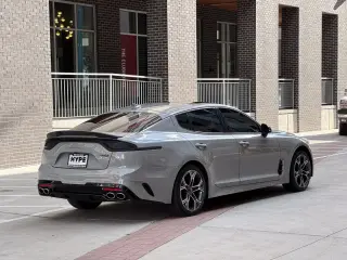 2021 KIA STINGER