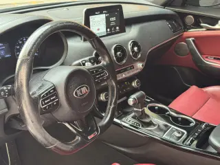 2021 KIA STINGER