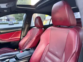 2018 LEXUS IS 300 SEDAN 4D