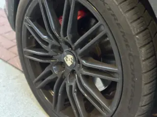 2013 PORSCHE CAYENNE