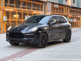 2013 PORSCHE CAYENNE
