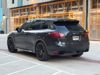 2013 PORSCHE CAYENNE