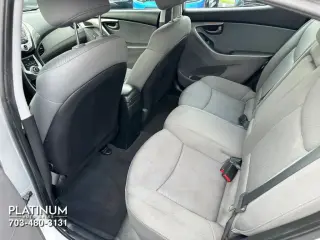 2012 HYUNDAI ELANTRA