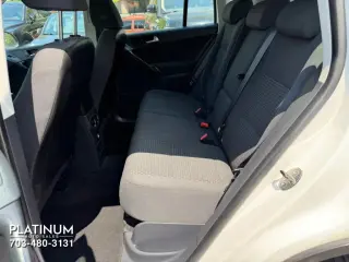 2011 VOLKSWAGEN TIGUAN