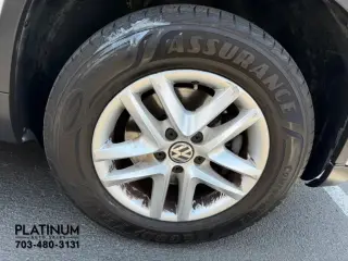 2011 VOLKSWAGEN TIGUAN