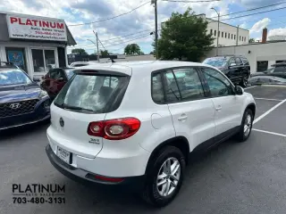 2011 VOLKSWAGEN TIGUAN
