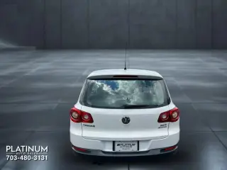 2011 VOLKSWAGEN TIGUAN