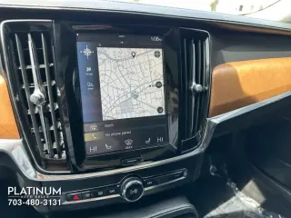 2018 VOLVO S90