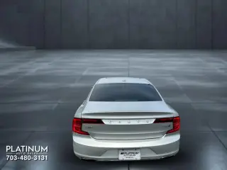 2018 VOLVO S90