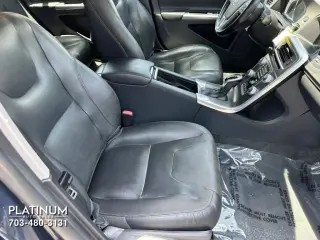 2015 VOLVO V60