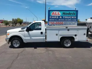 2015 FORD F350 SUPER DUTY REGULAR CAB & CHASSIS