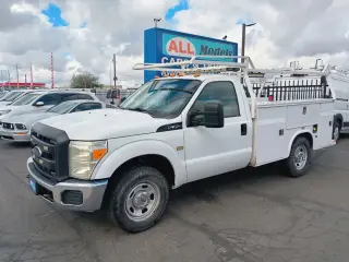 2016 FORD F350 SUPER DUTY REGULAR CAB & CHASSIS