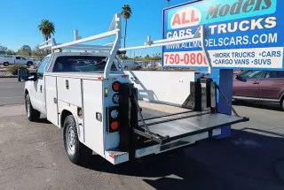 2016 FORD F350 SUPER DUTY REGULAR CAB & CHASSIS