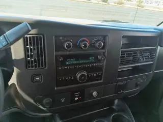 2017 GMC SAVANA 3500 CARGO
