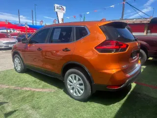 2017 NISSAN ROGUE