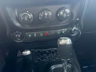 2017 JEEP WRANGLER UNLIMITED