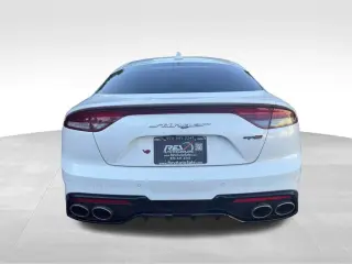 2022 KIA STINGER