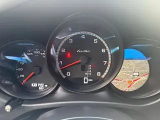 2015 PORSCHE MACAN