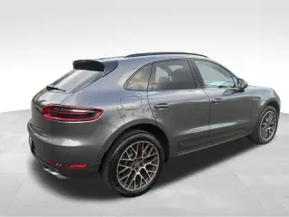 2015 PORSCHE MACAN