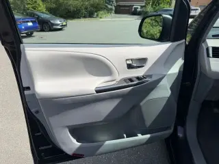 2012 Toyota Sienna